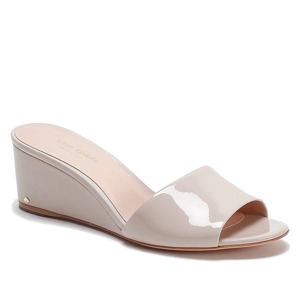 KATE SPADE Willow Wedge Slip-on Sandal Beige Patent Leather Mule Pumps 7 - Picture 3 of 11